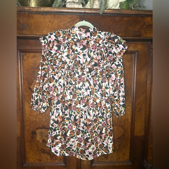 EUC Something Navy- Floral Dress. Size XS - Picture 6 of 10